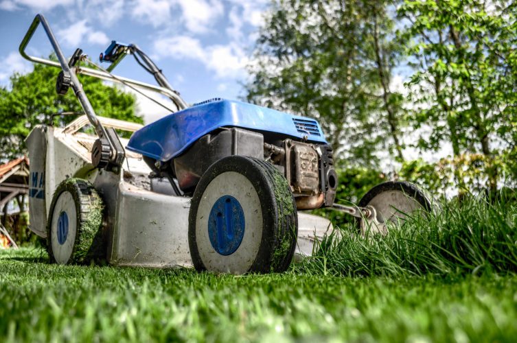 Best lawnmowers under £500